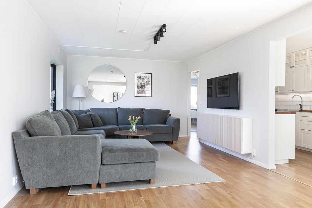 Gott om plats, ljust och semiöppet!