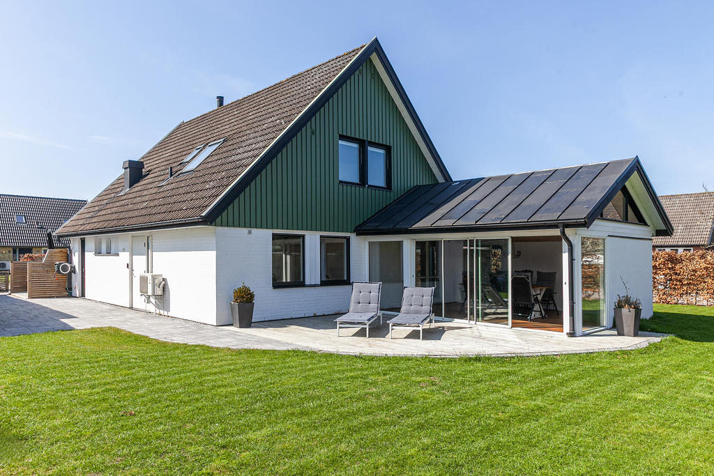 Härligt uterum för tidig vår och sena hösten!