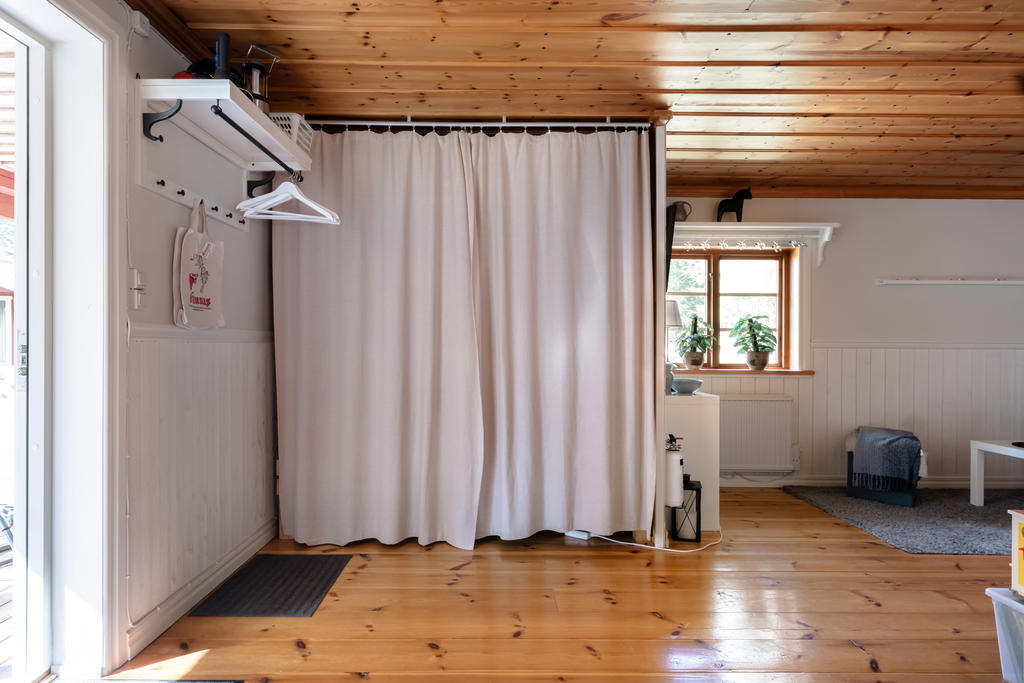 Hall med förvaringsmöjligheter