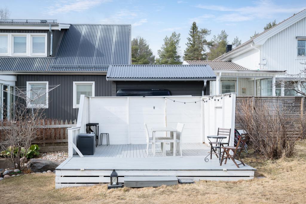 Trädäckad solaltan
