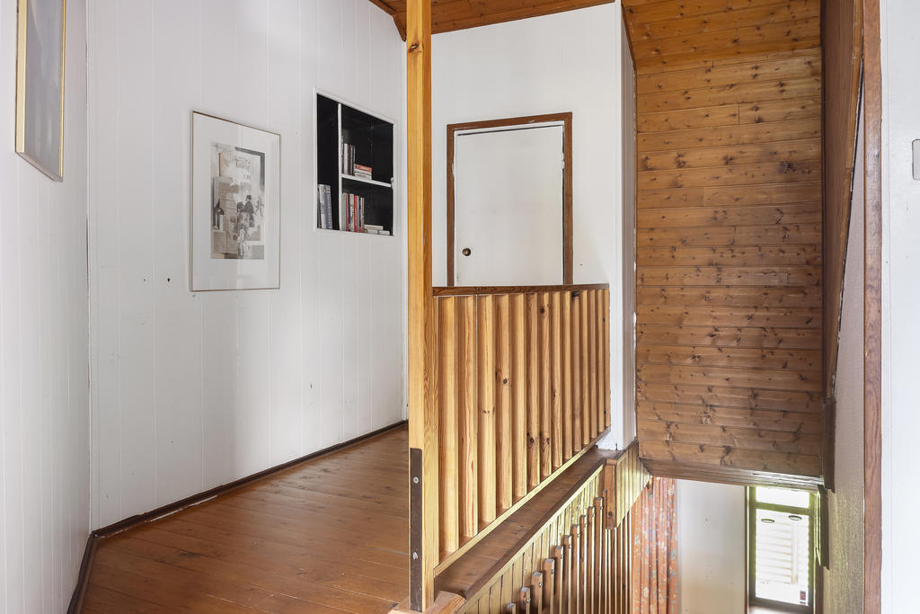 Mot klädkammare