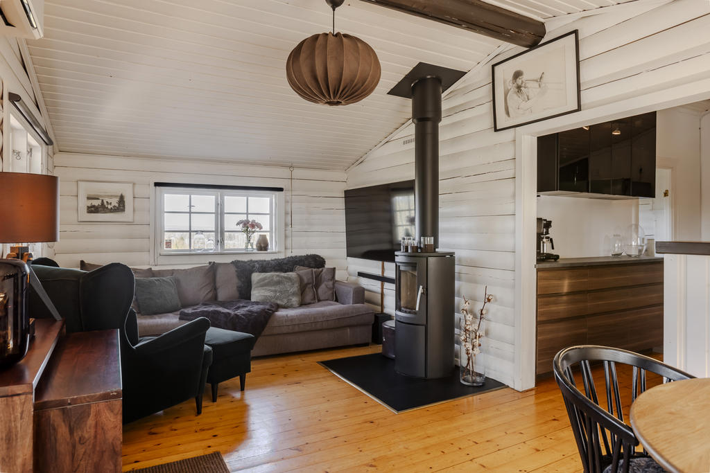 Plats för soffa och tv-lösning