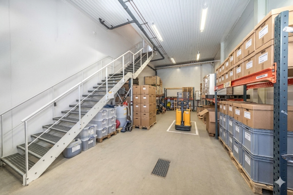 Nedre plan, garage/lager