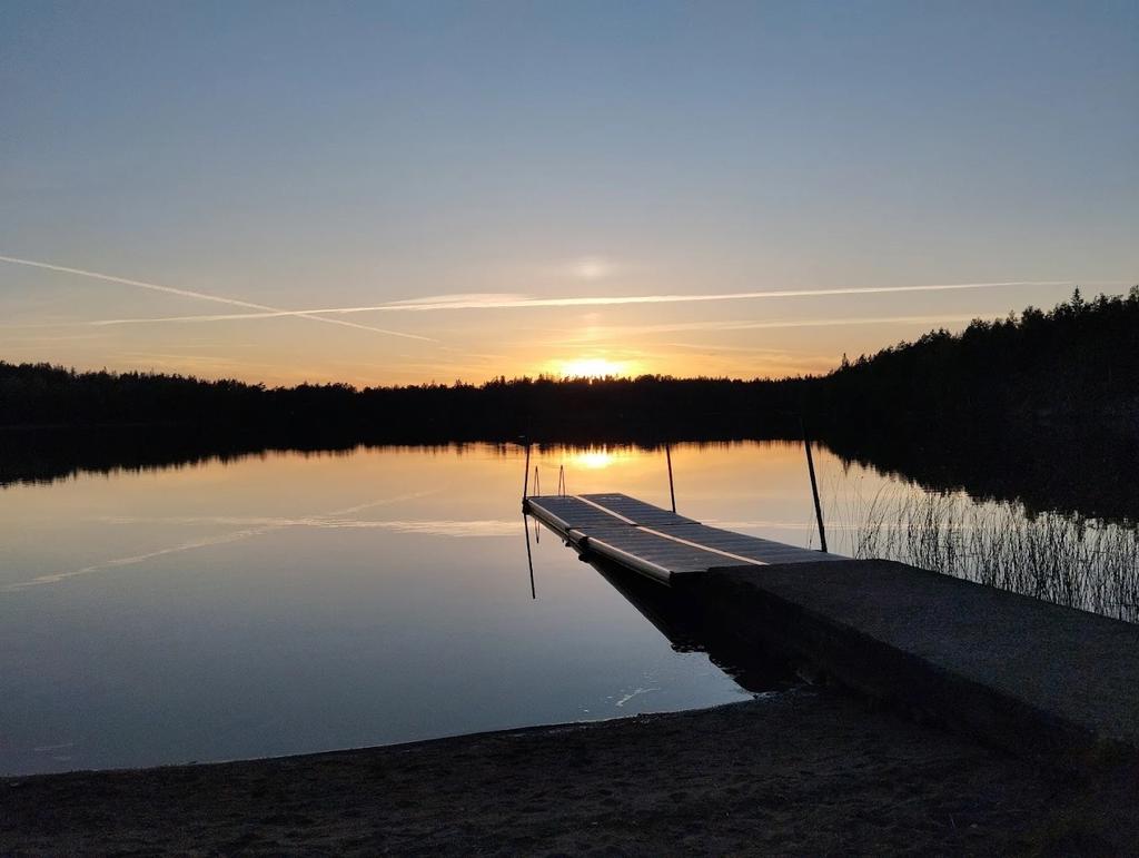 Aboda klint 6 min bilfärd, både bad och fiskemöjligheter 