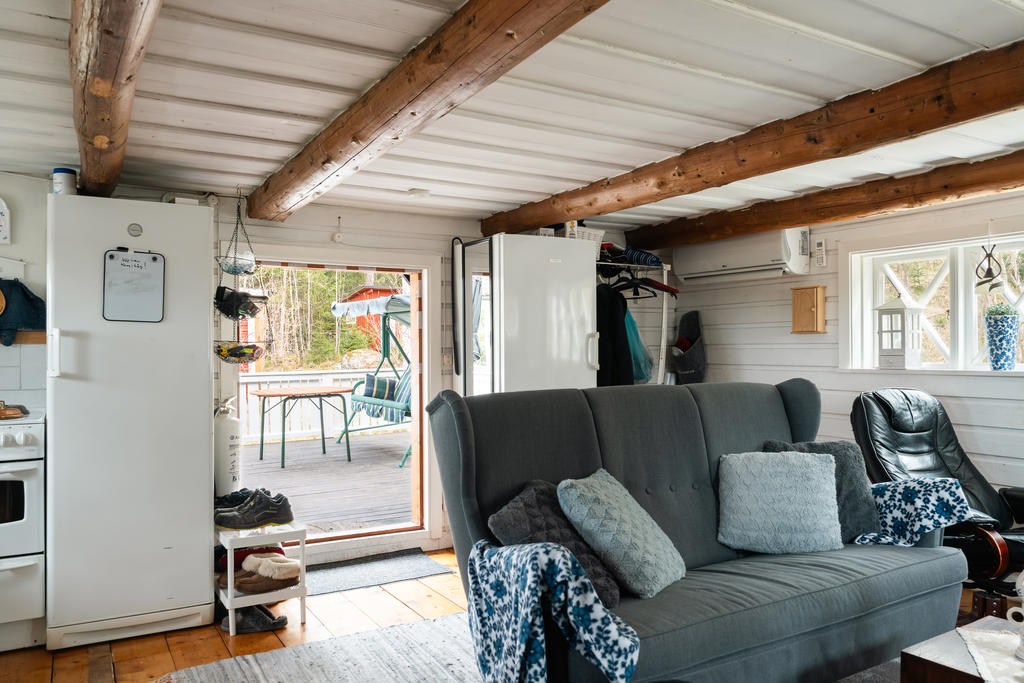Vardagsrum/kök i bostadshuset