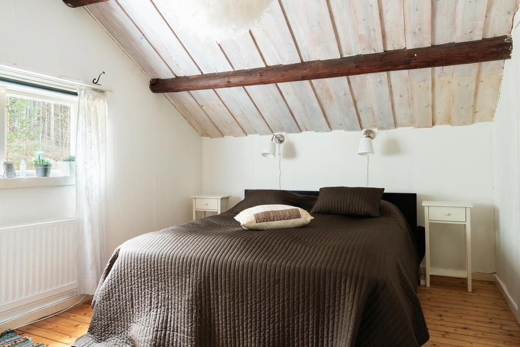 Sovrum på loftet i bostadshuset