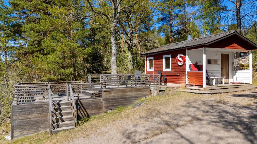 Bastustugan för medlemmarna med uteplats invid