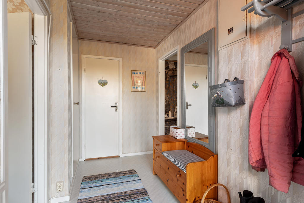 Hall med plats för ytterkläder.