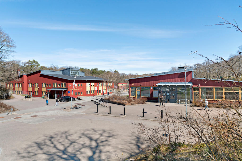 Lindåsskolan F-9