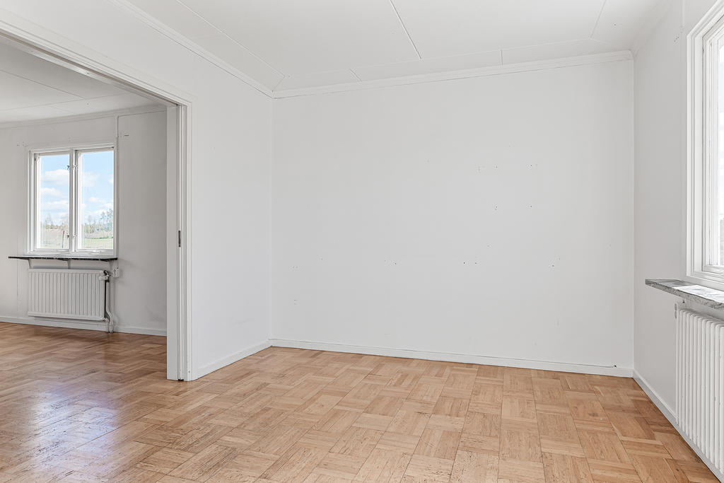 Matrum, dubbelskjutdörr mot vardagsrum