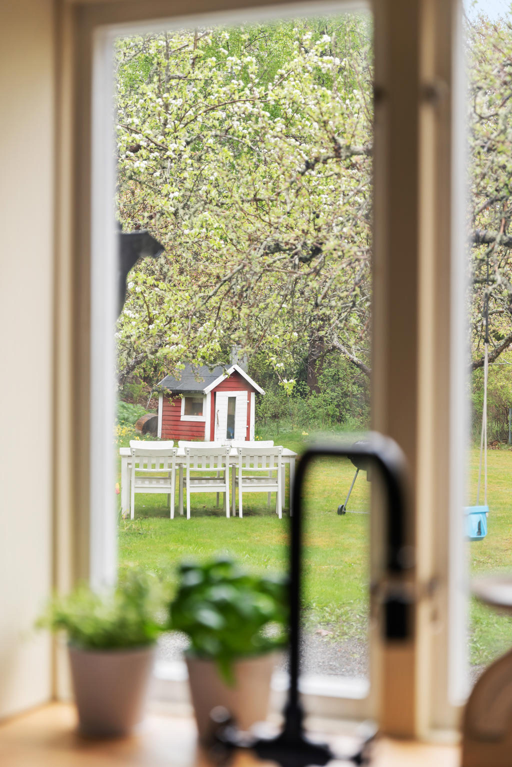 Utsikt mot trädgården
