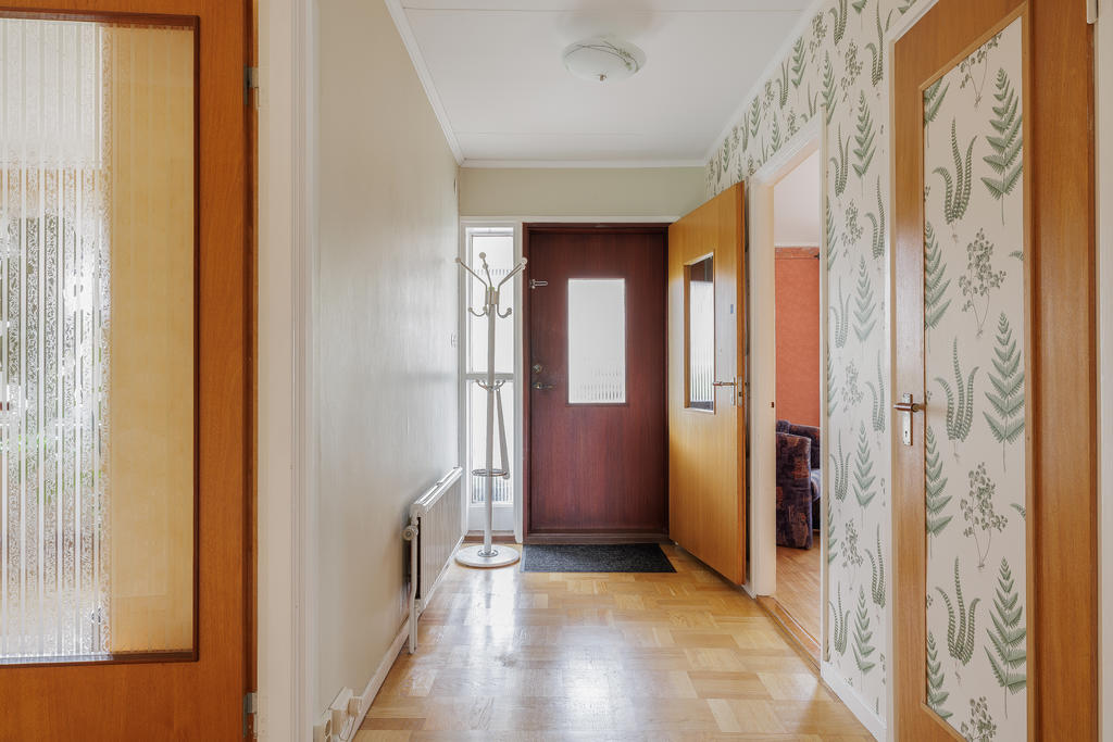 Välkomnande entréhall 