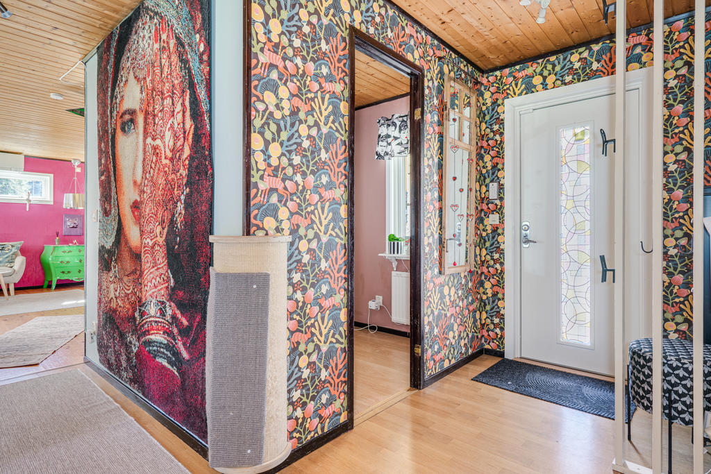 Entréhall - Välkommen in! 