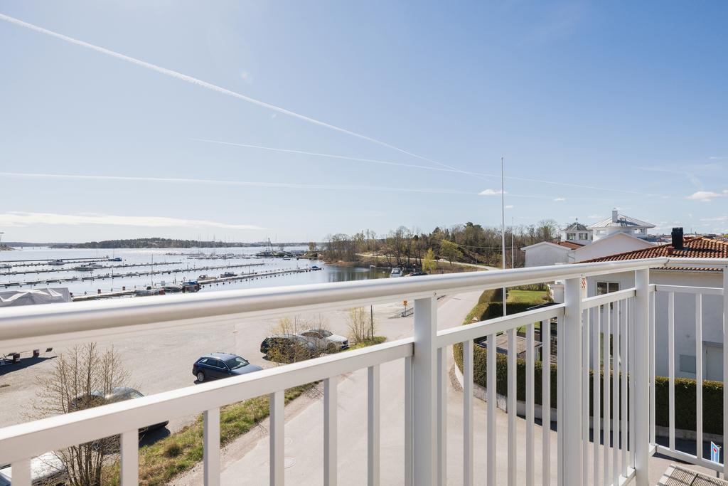 Utgång till balkong från sovrum 1