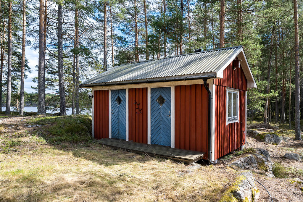 Bastubod och verkstad