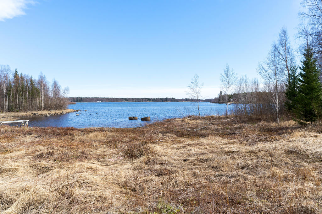 Vackert läge. Tillgång till brygga.