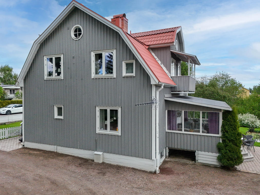 Fasad i väster.