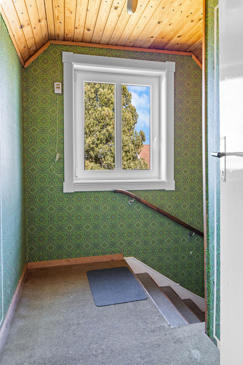 ÖV: Hall med garderober