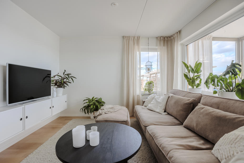 Plats för soffa och tv-lösning