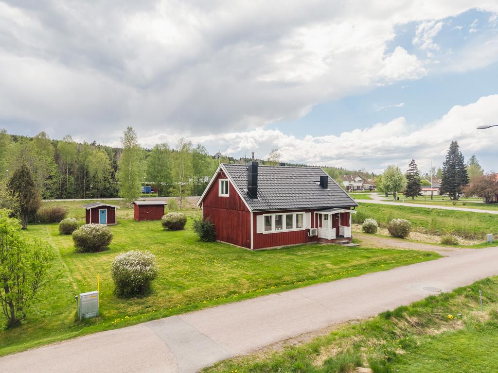 Hörntomt på Målarvägen