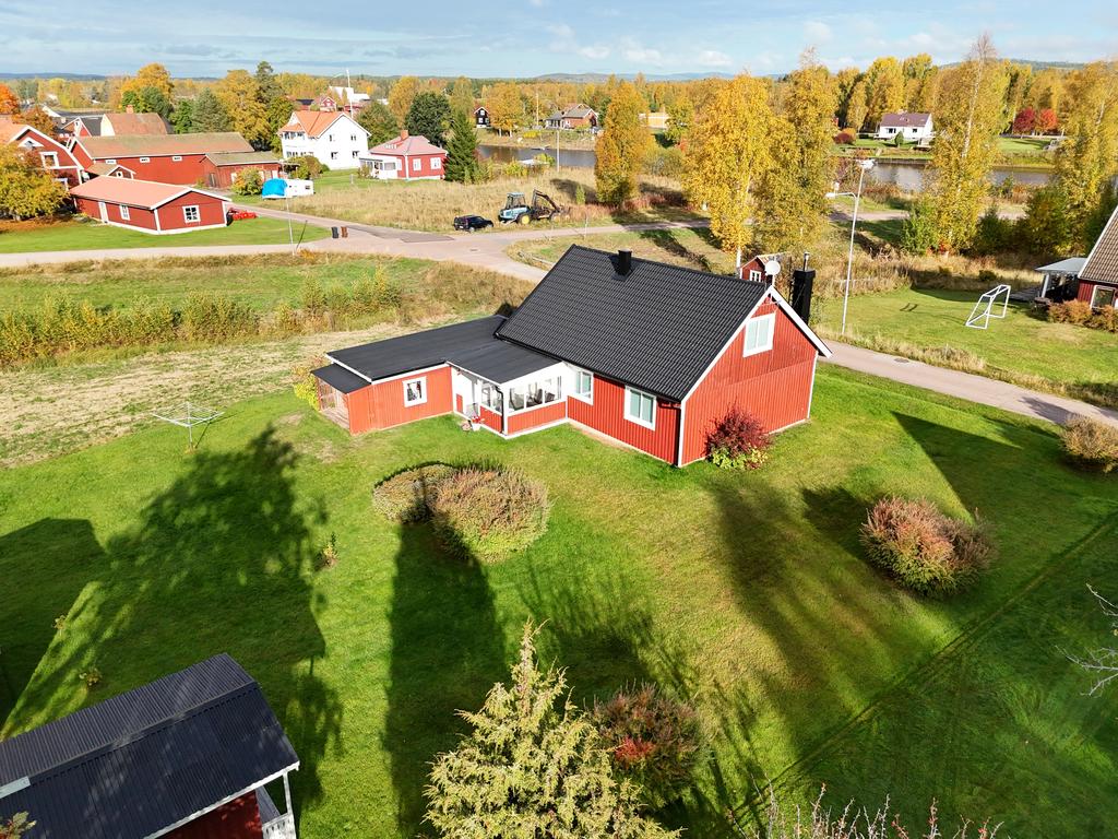 Renoverad familjevilla i Björbo
