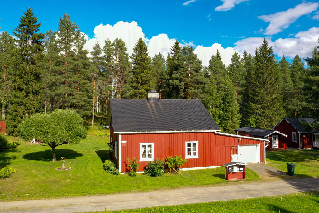 Fasadbild sommar