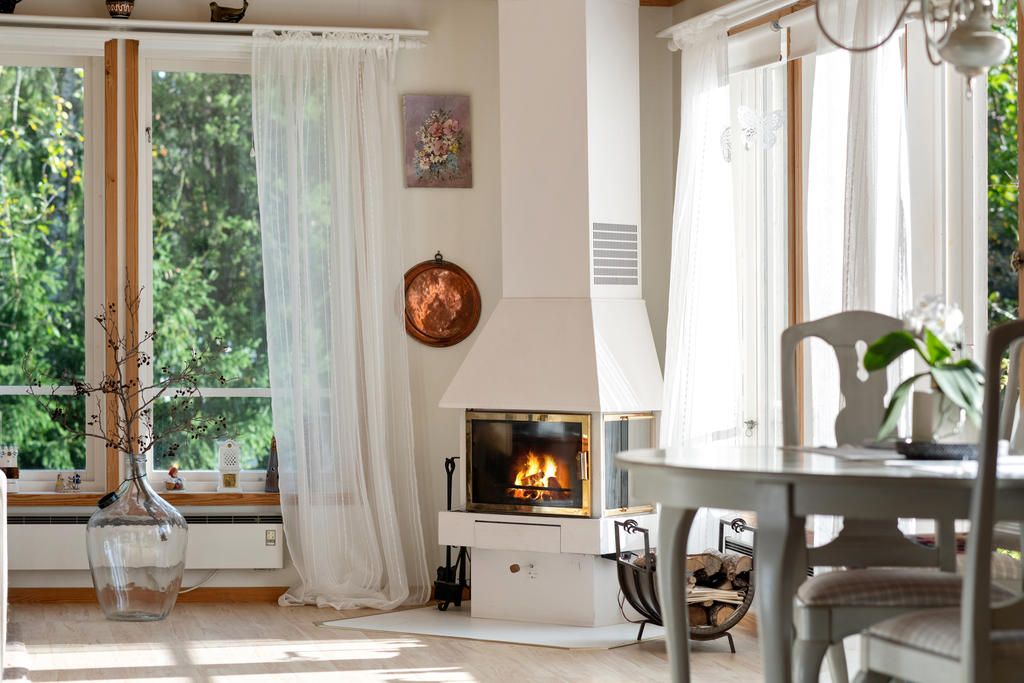 Contura braskamin