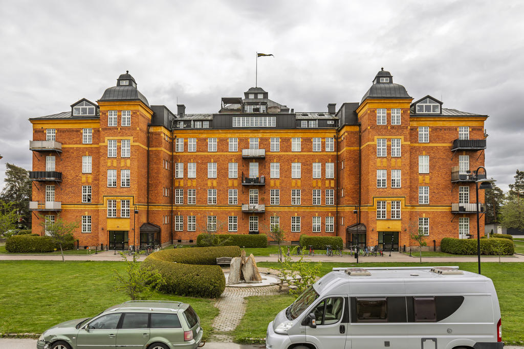 Välkomna till Kasernhöjden 13