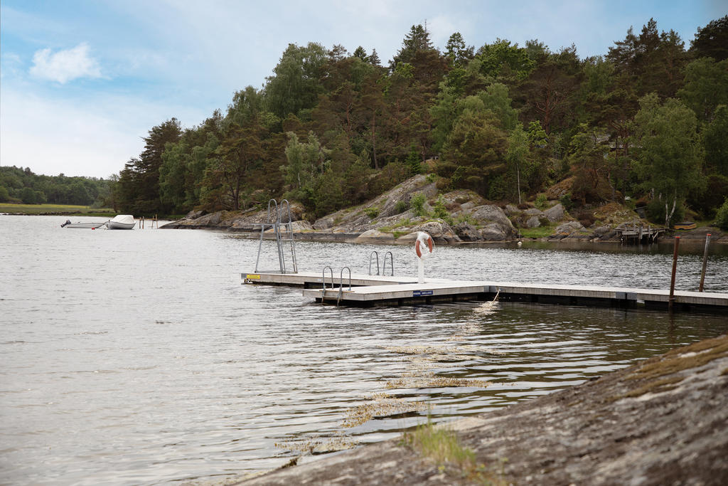 Badplats med hopptorn på Strutsholmen