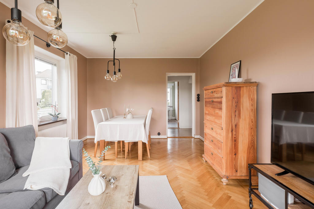 Bild 2 från Svensk Fastighetsförmedling