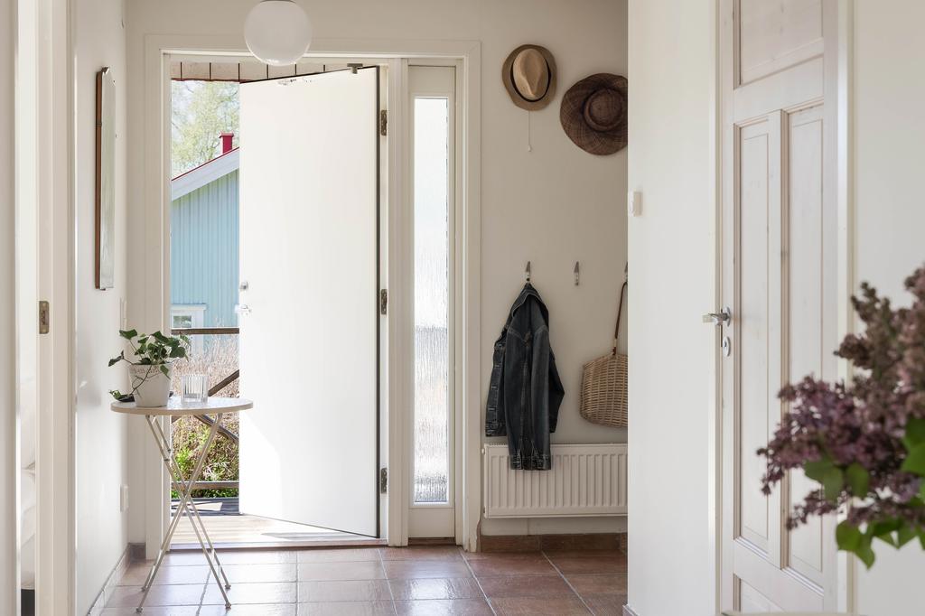 Hall med plats för avhängning. 