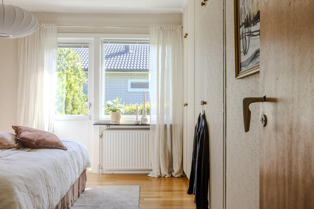 In till sovrum 1