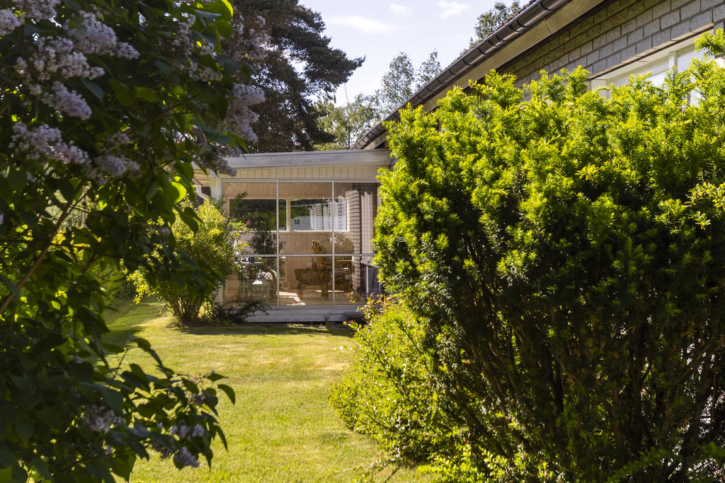 Mysig trädgård