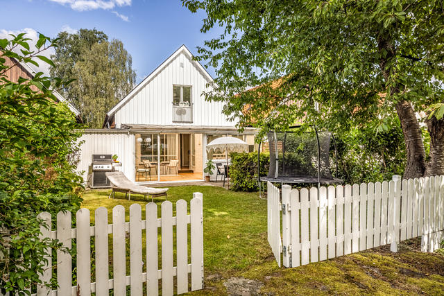 Knostervägen 11, här är det enkelt att trivas