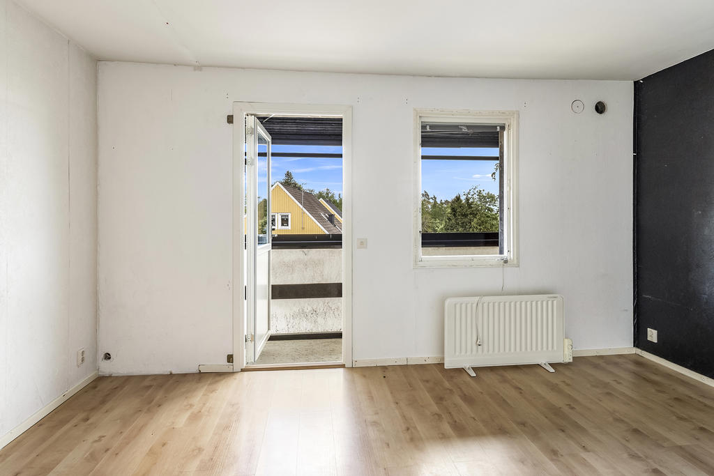 Utgång till balkong från sovrum