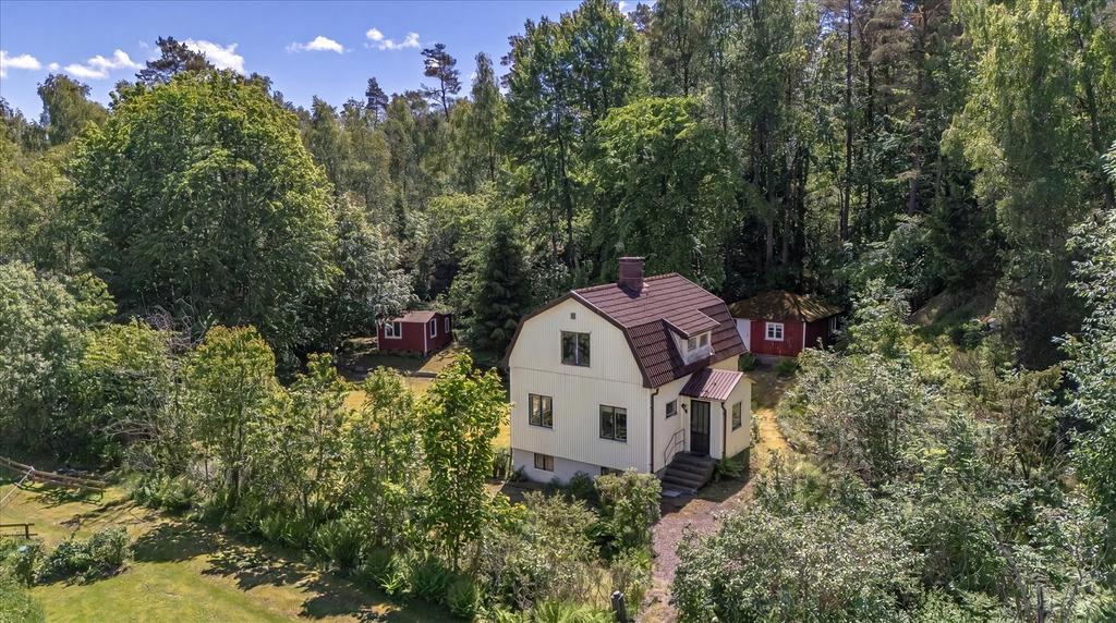 Tuntorp 424, Brastad