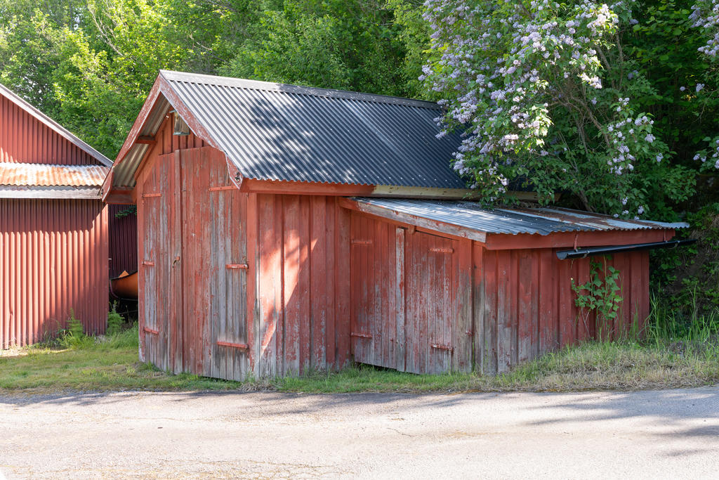 Garage.