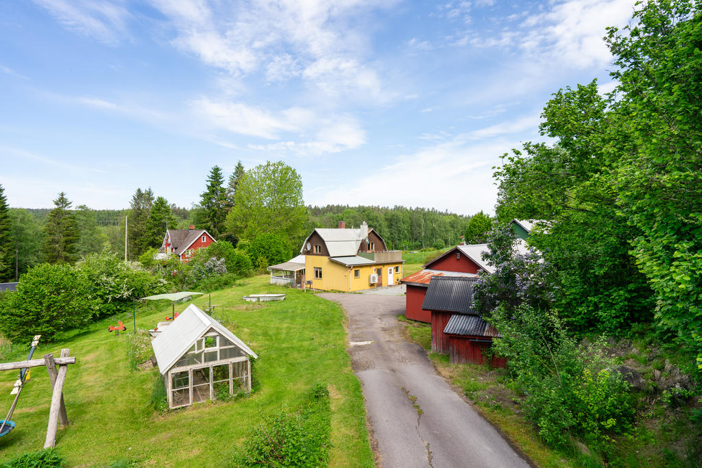 Härlig trädgårdstomt om 5 050 kvm! 