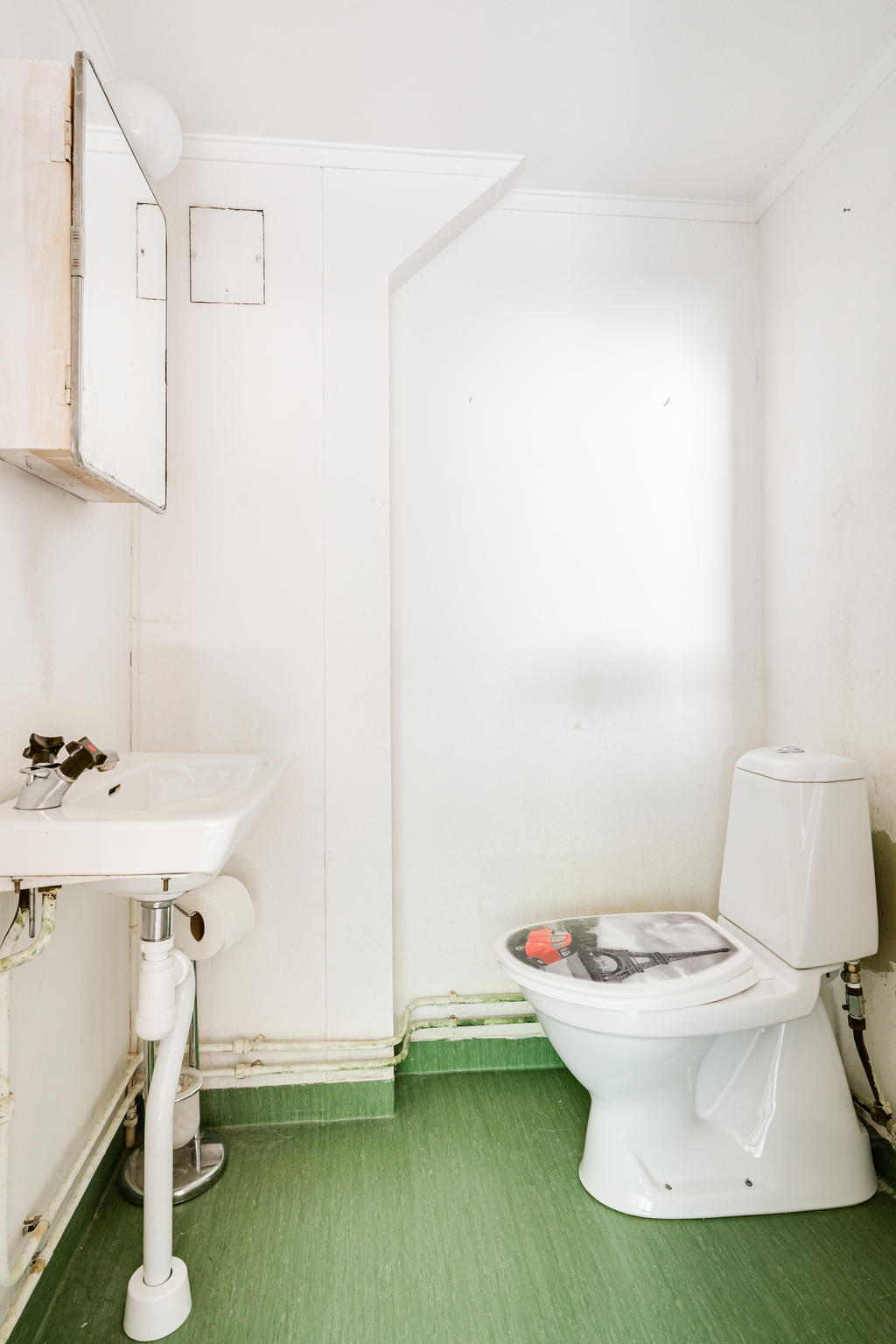 WC.