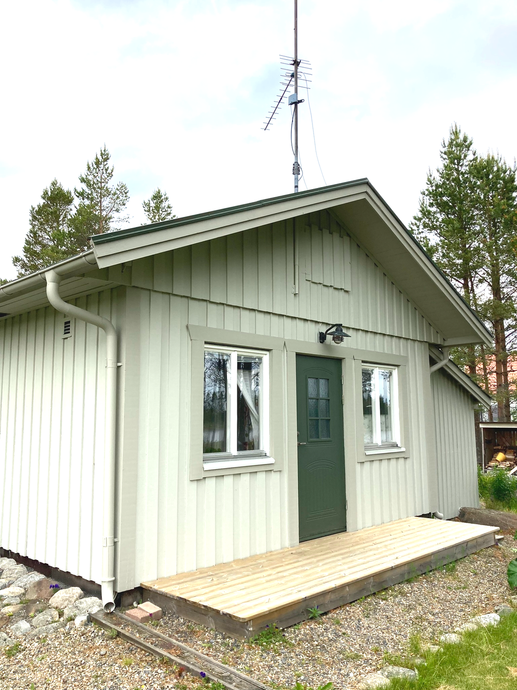 Gäststugan med 2 sovrum och toa