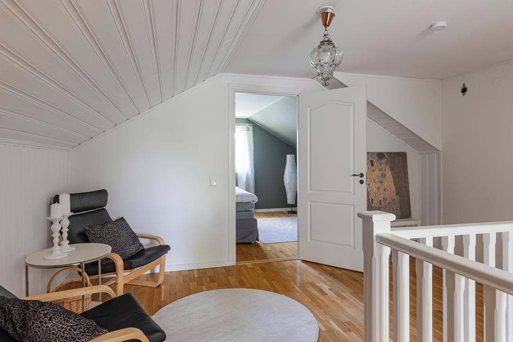 Hall övre plan