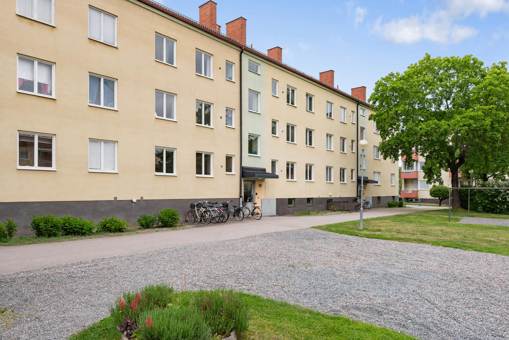 Frötunagatan 11B entrésida