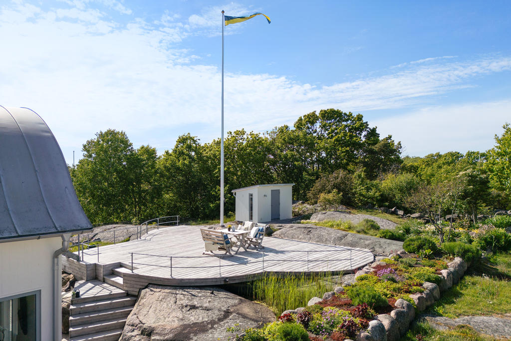 Stor och vacker solterrass 