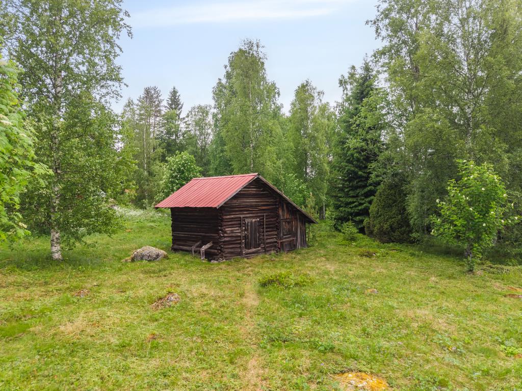 Lada längre ned på tomten
