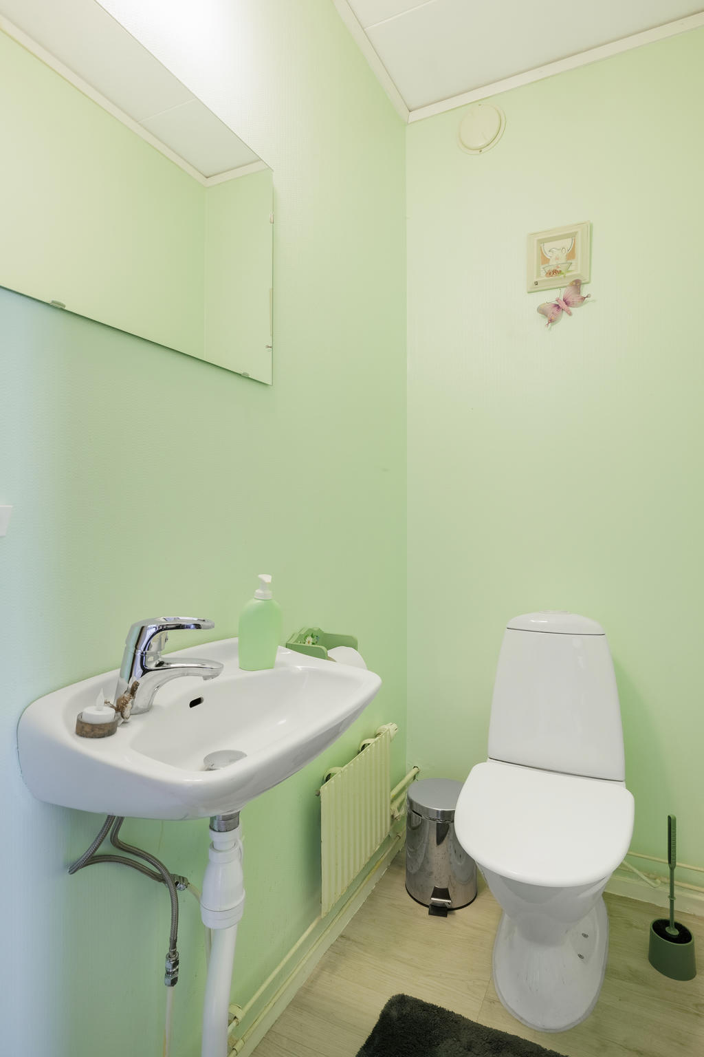 Gäst wc på nedervåningen