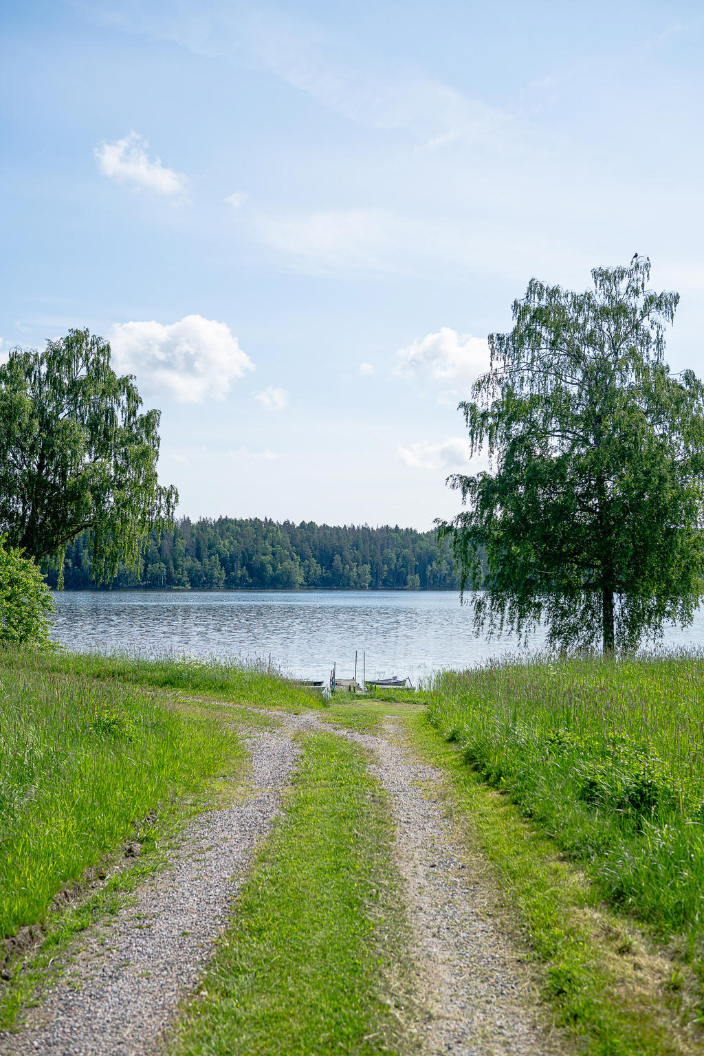 Vägen till bad- och båtbryggor