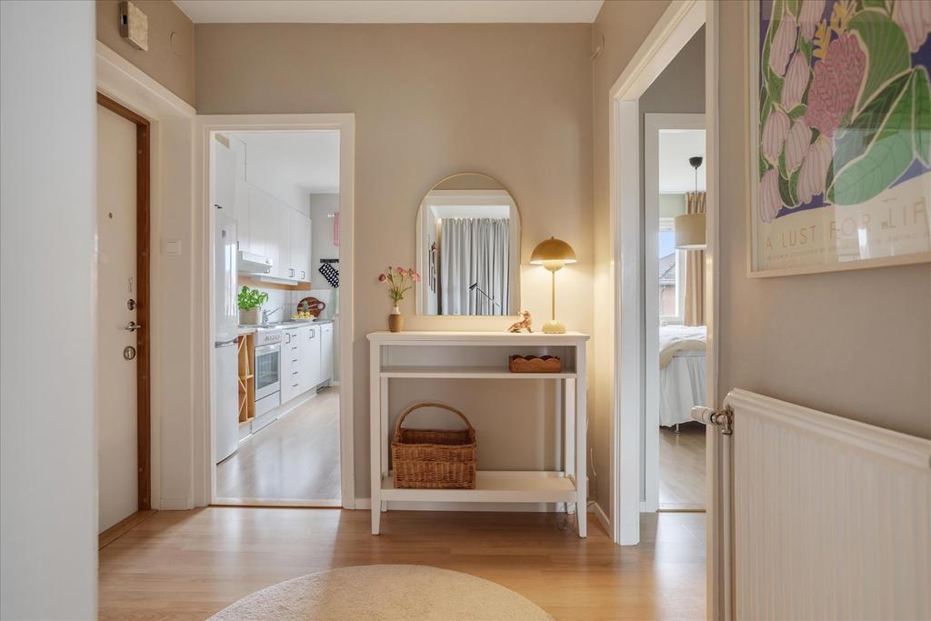 Mysig hall som ger ett varmt och välkomnande första intryck