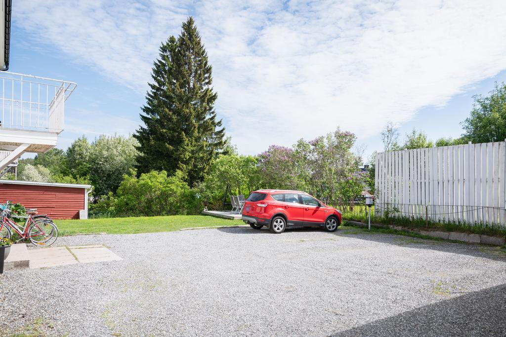 4st parkeringsplatser med motorvärmaruttag
