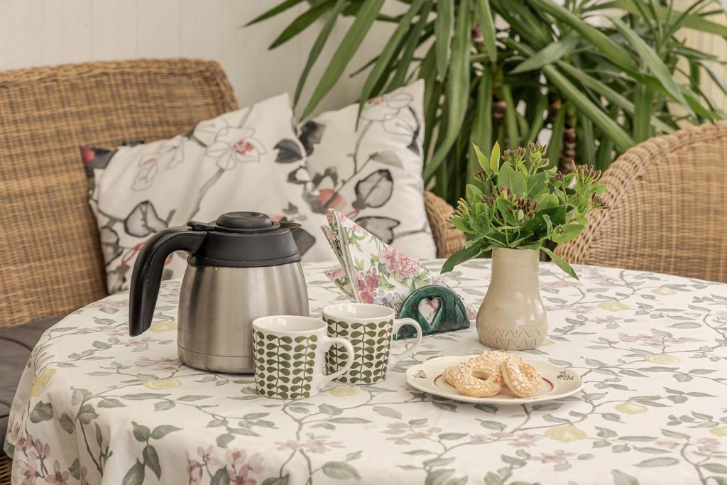 En naturlig plats för morgonkaffet eller kvällens samvaro.