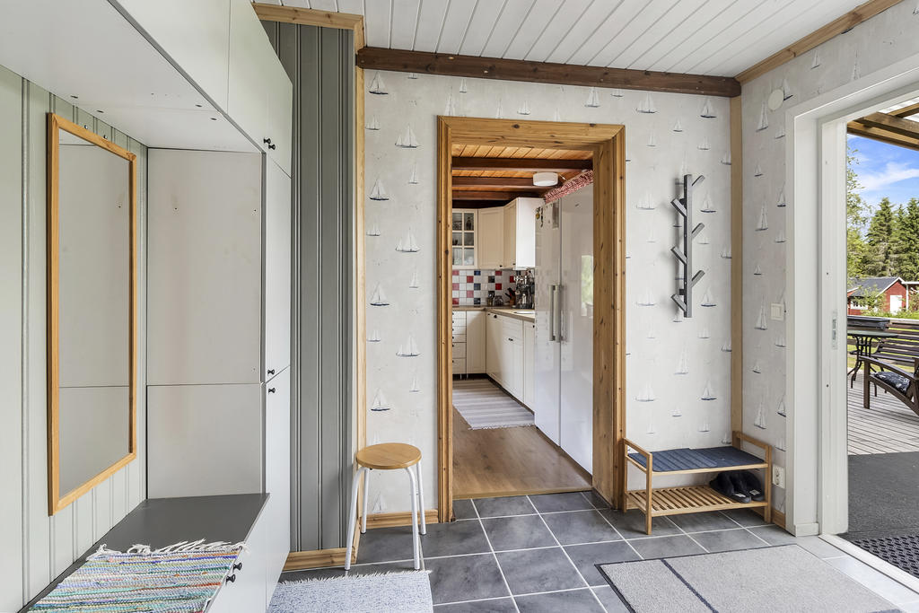 Hall med förvaring